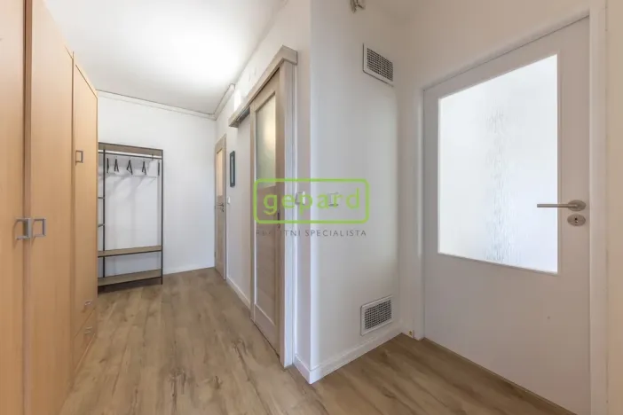 Pronájem bytu 3+kk, Praha, Šimůnkova, 60 m2