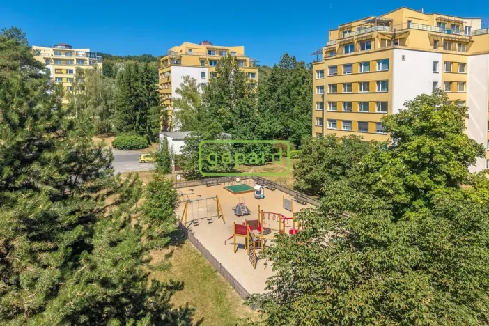Pronájem bytu 3+kk, Praha, Šimůnkova, 60 m2