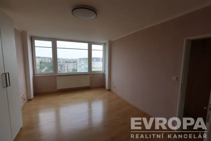 Pronájem bytu 1+1, Praha - Troja, Olštýnská, 37 m2