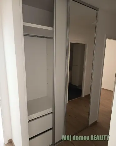 Pronájem bytu 2+kk, Praha - Strašnice, 67 m2