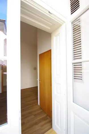 Pronájem bytu 3+1, Praha - Smíchov, V lesíčku, 104 m2