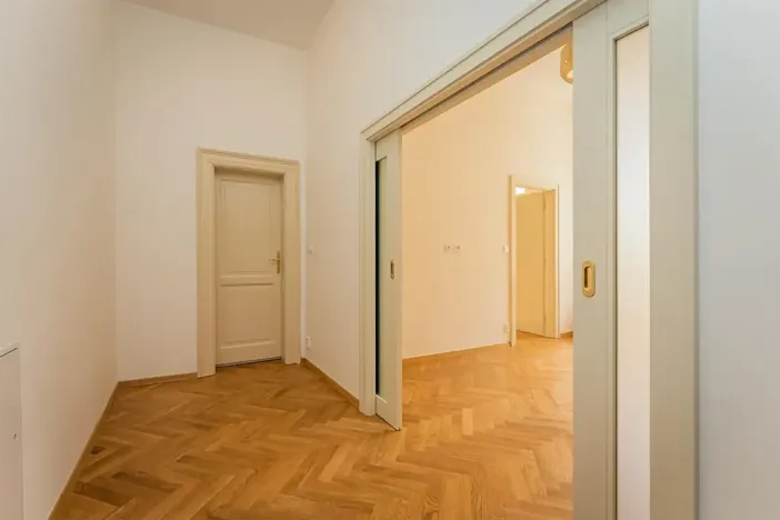 Pronájem bytu 2+kk, Praha - Staré Město, Kozí, 39 m2