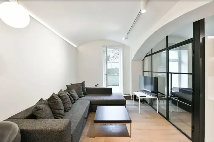 Pronájem bytu 2+kk, Praha - Vinohrady, Laubova, 50 m2