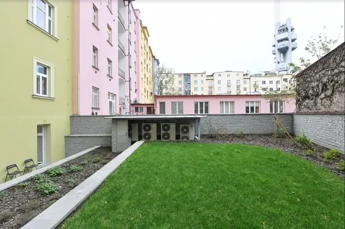 Pronájem bytu 2+kk, Praha - Vinohrady, Laubova, 50 m2