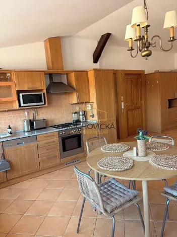 Pronájem bytu 3+kk, Žebrák, Náměstí, 87 m2