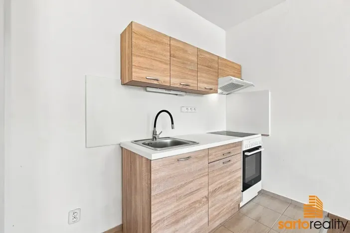 Pronájem bytu 1+kk, Ústí nad Labem, Spartakiádní, 31 m2