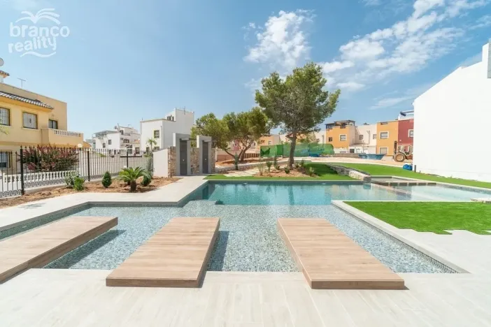 Prodej rodinného domu, Torrevieja, Alicante, Španělsko, 82 m2