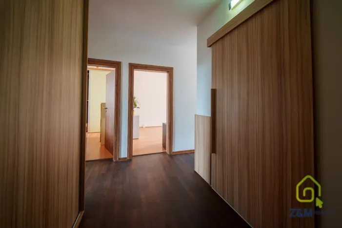 Prodej bytu 3+1, Sokolov, Spartakiádní, 73 m2