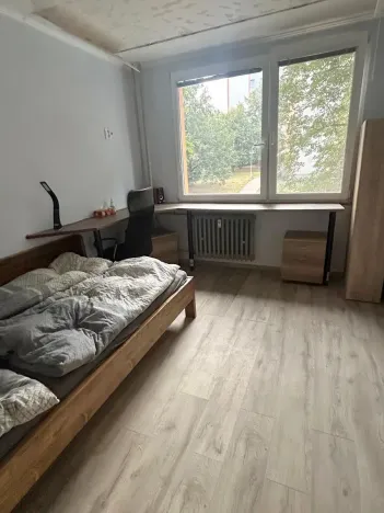 Pronájem bytu 3+1, Praha - Kobylisy, Mirovická, 78 m2