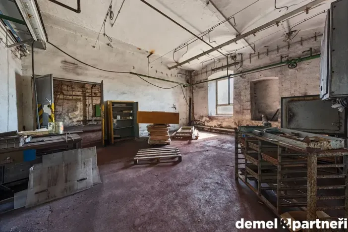 Prodej výrobních prostor, Světlá Hora, 6500 m2