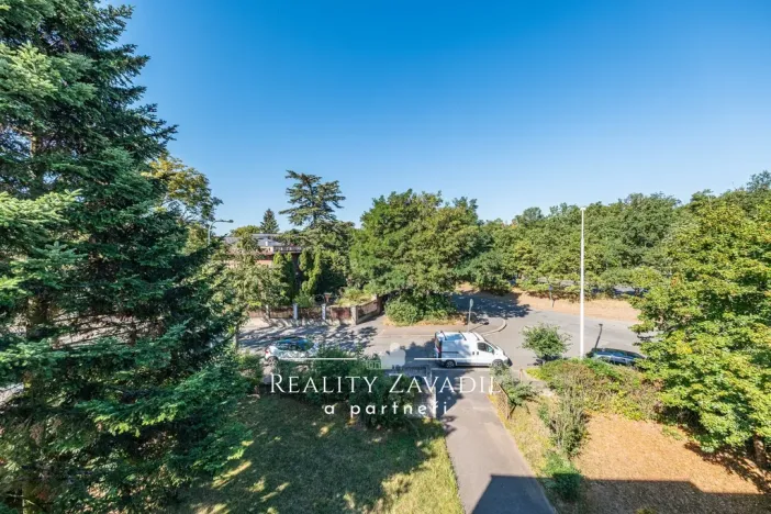 Pronájem bytu 2+1, Praha - Lhotka, U lesa, 60 m2