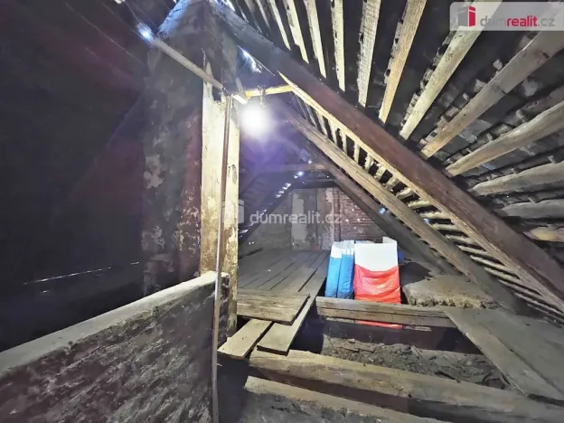 Prodej rodinného domu, Prackovice nad Labem - Litochovice nad Labem, 135 m2