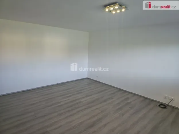 Pronájem bytu 1+1, Kosořice, 40 m2