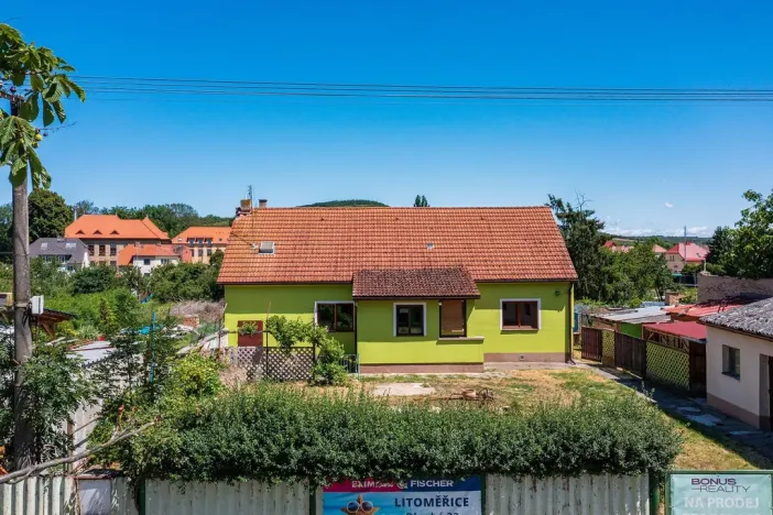 Prodej rodinného domu, Křešice, Pražská, 117 m2