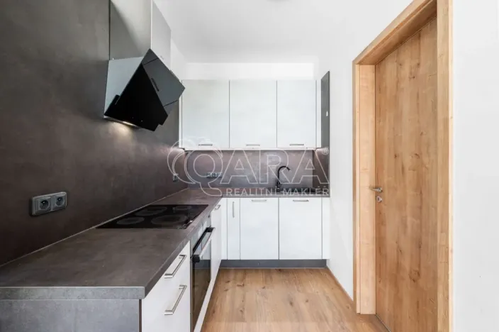 Pronájem bytu 1+kk, Praha - Strašnice, Štěchovická, 42 m2
