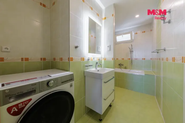 Prodej bytu 3+1, Sokolov, Švabinského, 83 m2