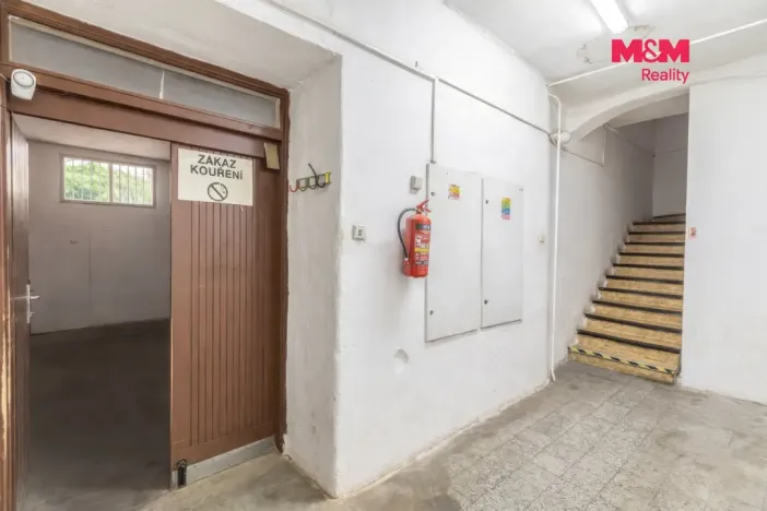Prodej obchodního prostoru, Paskov, Náměstí, 205 m2