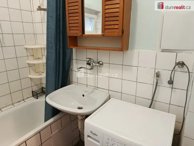 Pronájem bytu 1+kk, Praha - Liboc, Nová Šárka, 28 m2