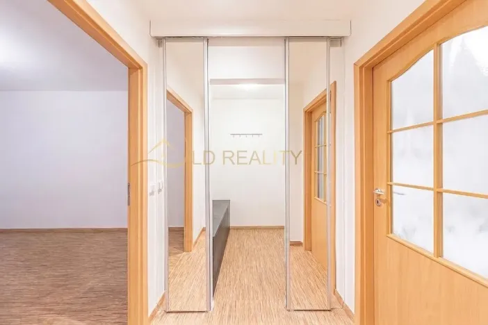 Pronájem bytu 2+1, Olomouc - Povel, Nešporova, 56 m2