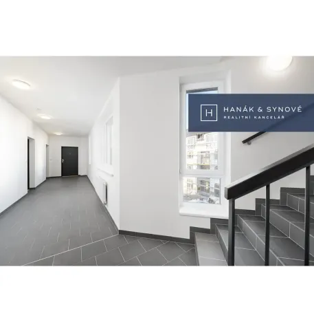 Prodej bytu 2+kk, Pohořelice, U Kasáren, 46 m2