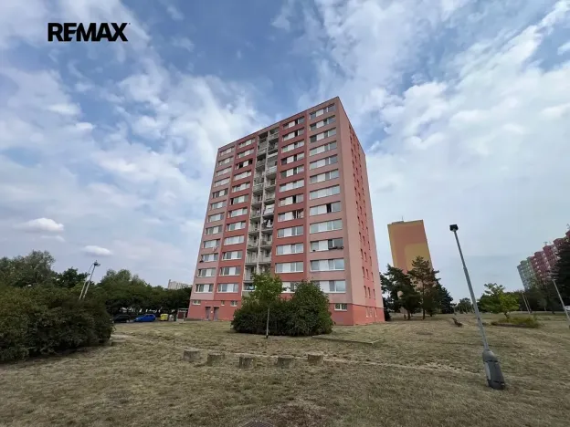 Pronájem bytu 2+kk, Praha - Kamýk, Smotlachova, 44 m2