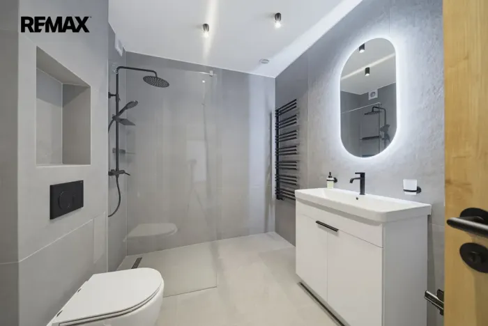 Prodej bytu 3+1, Karlovy Vary - Drahovice, Vítězná, 77 m2