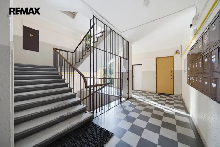 Prodej bytu 2+kk, Karlovy Vary - Drahovice, Vítězná, 46 m2