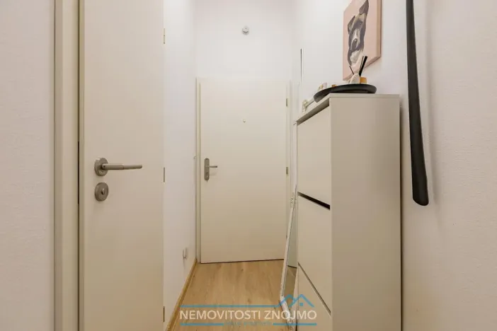 Pronájem bytu 1+kk, Znojmo, Mariánské náměstí, 34 m2