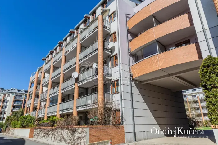 Pronájem bytu 2+kk, Praha - Dejvice, Heinemannova, 66 m2