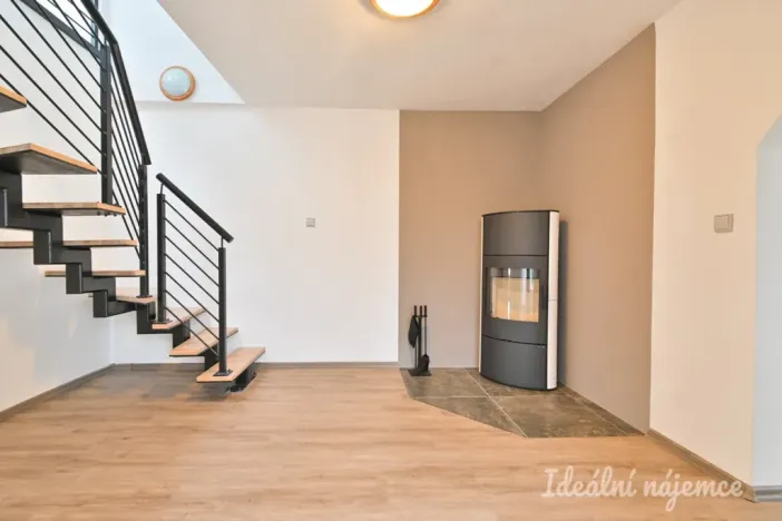 Pronájem bytu 5+1, Ořechov, Polní, 150 m2