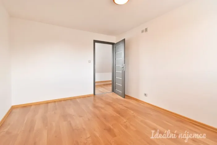 Pronájem bytu 5+1, Ořechov, Polní, 150 m2