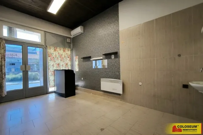 Pronájem obchodního prostoru, Boskovice, 27 m2