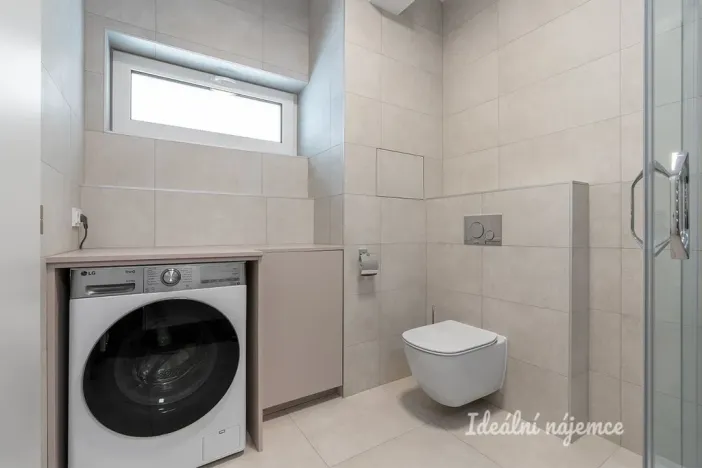 Pronájem bytu 1+kk, Praha - Čakovice, Danielova, 34 m2