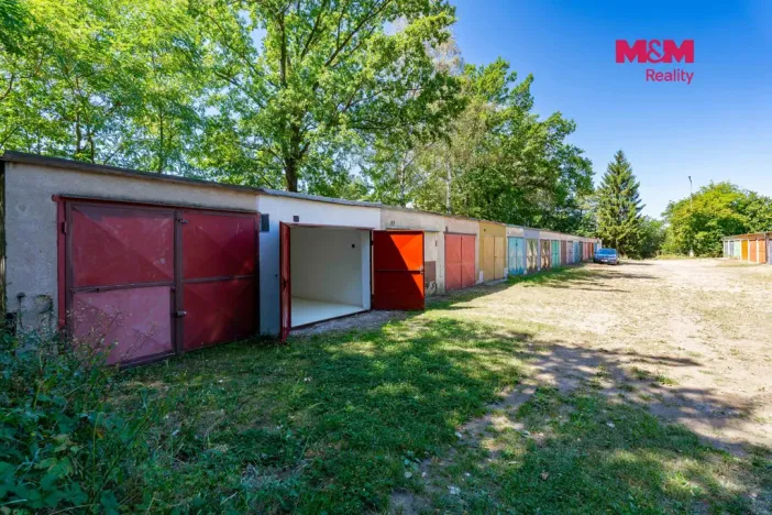 Prodej garáže, Chvaletice, 19 m2