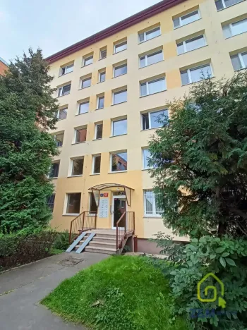 Prodej bytu 3+1, Praha, Křivenická, 72 m2