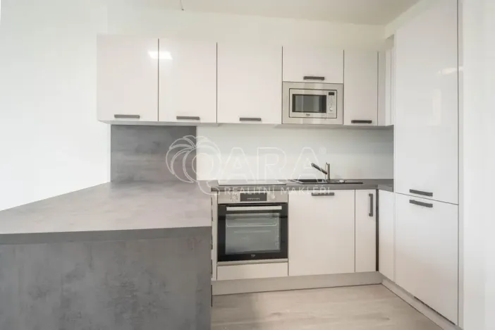 Pronájem bytu 1+kk, Praha - Hloubětín, Slévačská, 29 m2