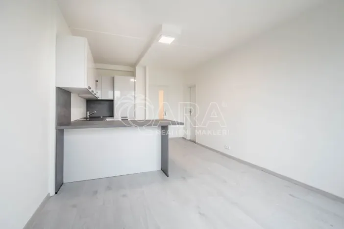 Pronájem bytu 1+kk, Praha - Hloubětín, Slévačská, 29 m2