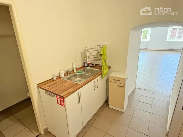 Pronájem kanceláře, Valašské Meziříčí, Náměstí, 46 m2