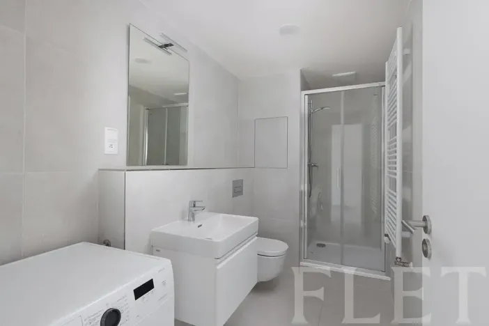 Pronájem bytu 1+kk, Praha - Vysočany, Bukačova, 38 m2