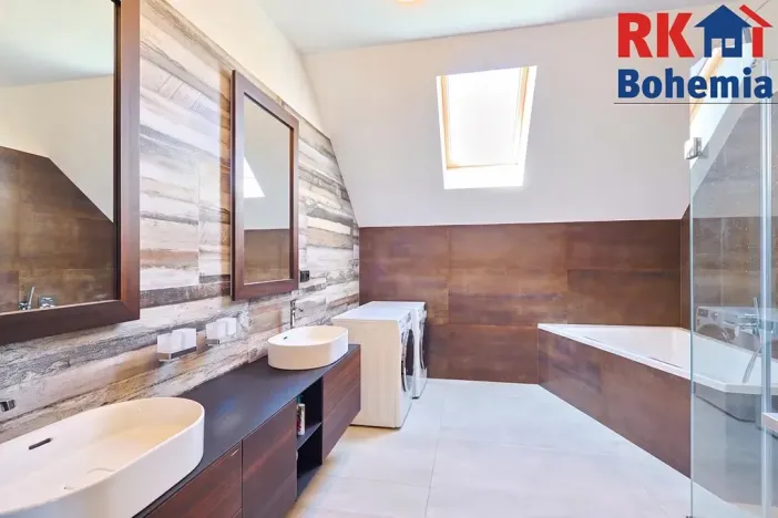 Pronájem bytu 4+kk, Doubravčice, K Jízdárně, 184 m2