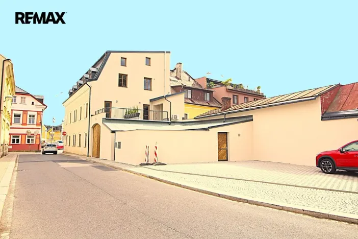 Pronájem bytu 1+kk, Chrastava, náměstí 1. máje, 42 m2
