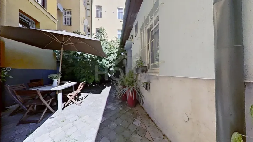 Prodej rodinného domu, Praha - Karlín, Pernerova, 81 m2