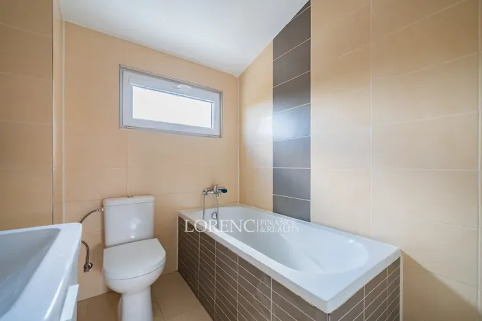 Prodej rodinného domu, Polerady, 83 m2