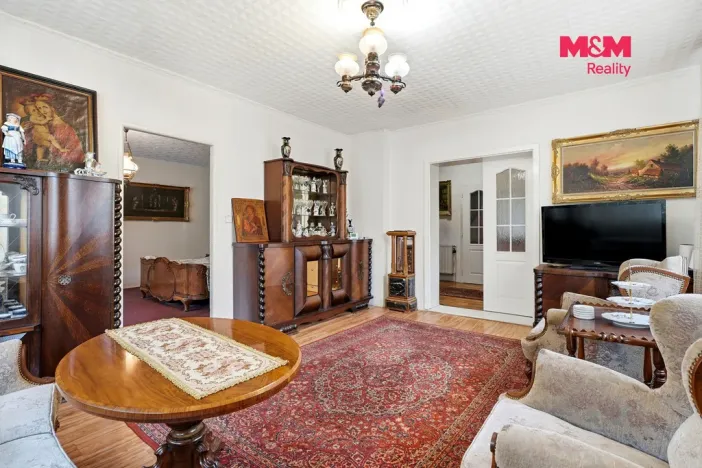 Prodej rodinného domu, Kněžmost - Koprník, 250 m2