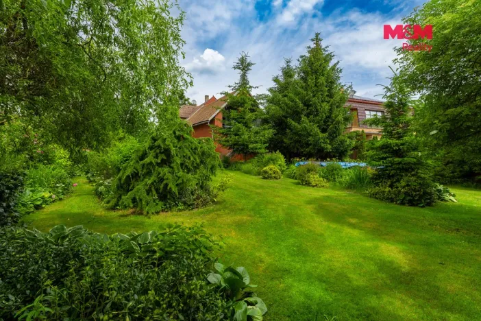 Prodej rodinného domu, Kněžmost - Koprník, 250 m2