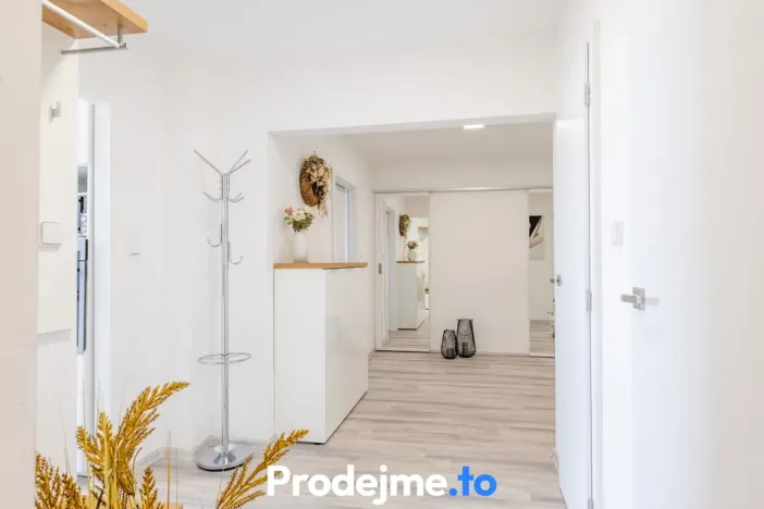 Prodej bytu 3+1, Brno, U pošty, 73 m2