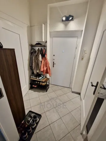 Pronájem bytu 2+kk, Praha, Na hroudě, 47 m2