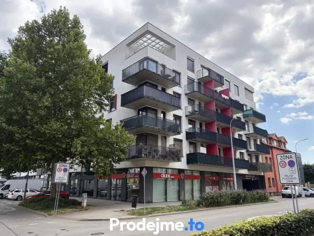 Pronájem garáže, Brno - Ponava, U Červeného mlýna, 18 m2