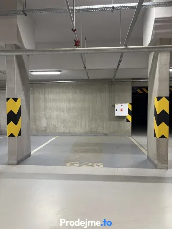 Pronájem garáže, Brno - Ponava, U Červeného mlýna, 18 m2