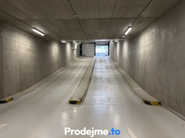 Pronájem garáže, Brno - Ponava, U Červeného mlýna, 18 m2
